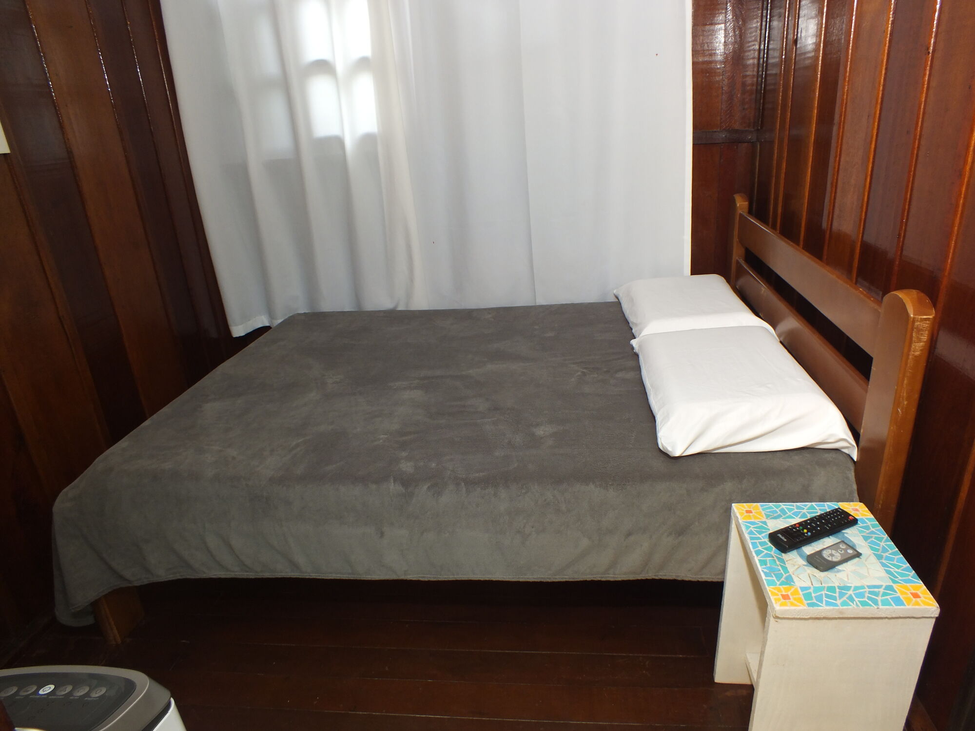 Economy Room 12