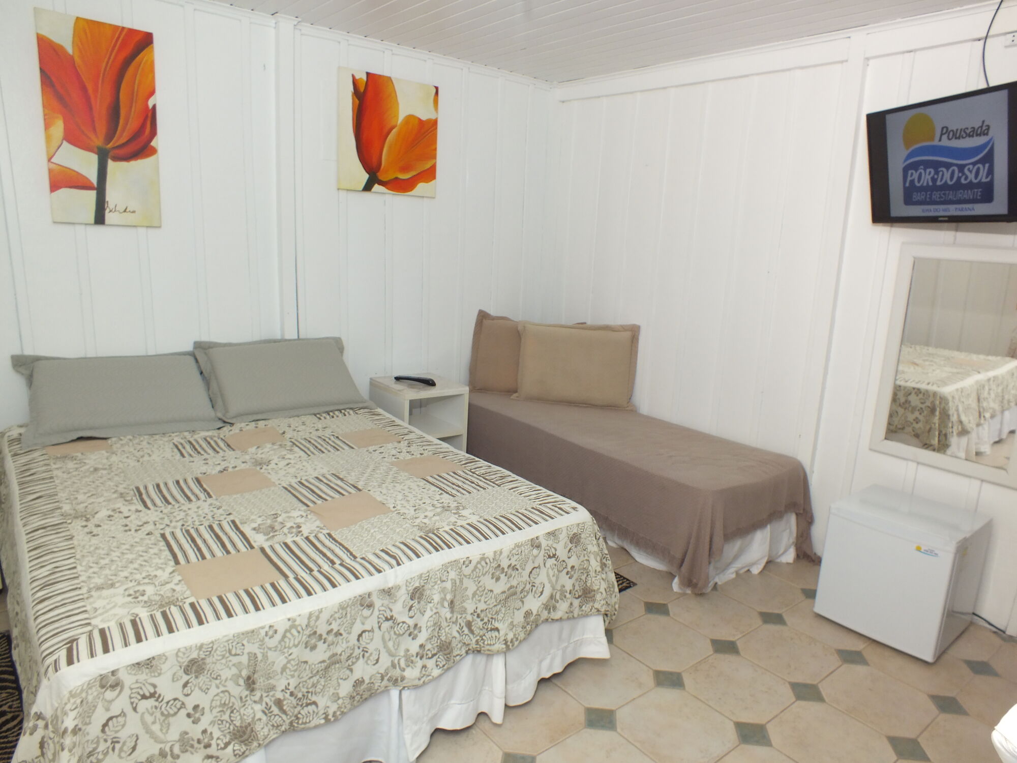 Family Suite 14
